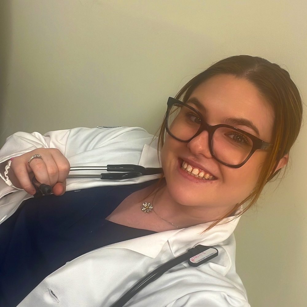 Meet your Posher, Hannah